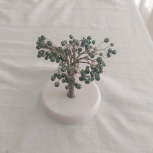 Διακοσμητικό Χειροποίητο Δέντρο με Πράσινες Χάντρες σε Μαρμάρινη Βάση